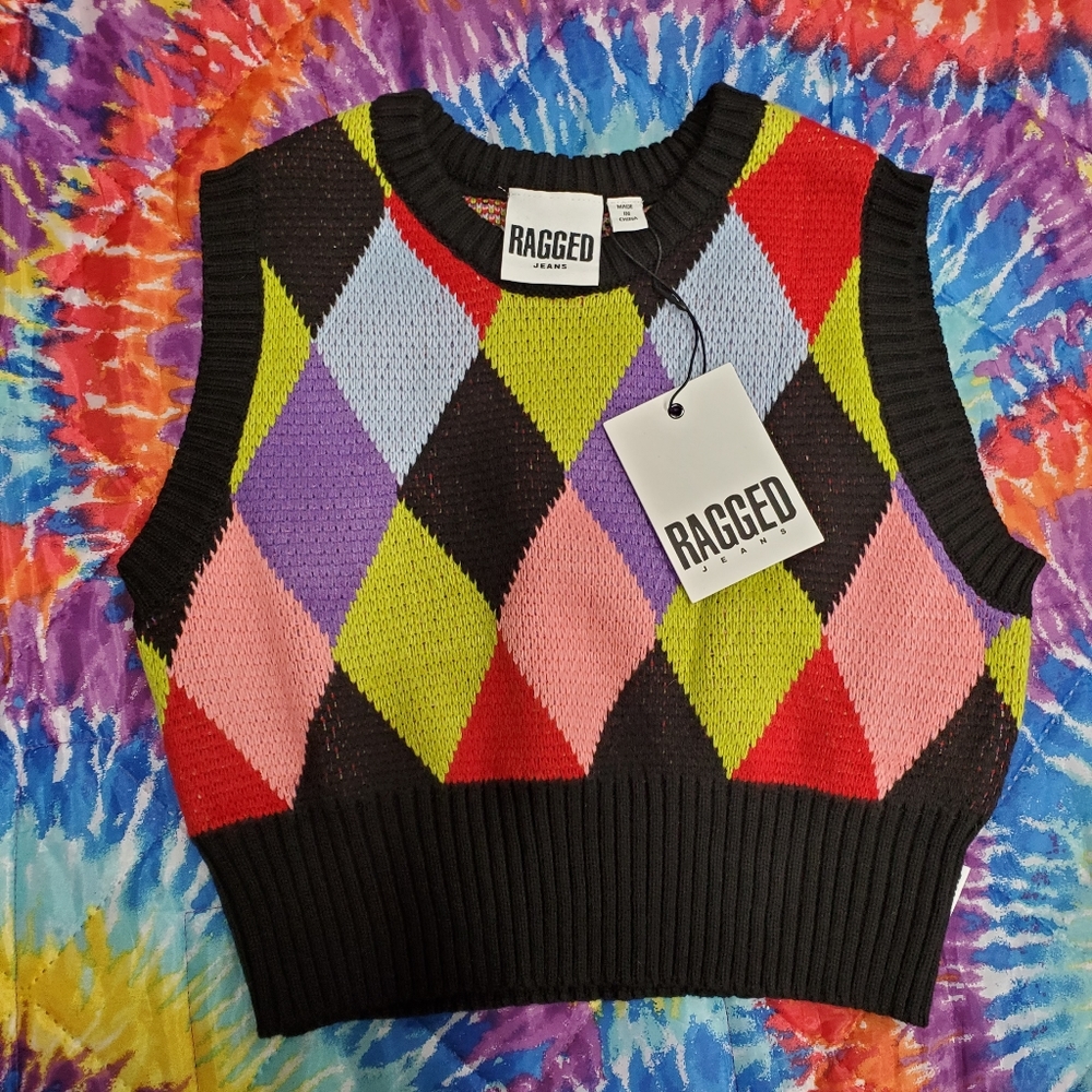 Ragged priest sleeveless sweater size small NWT